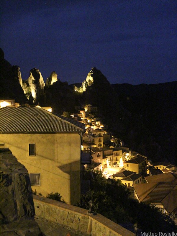 Castelmezzano di notte