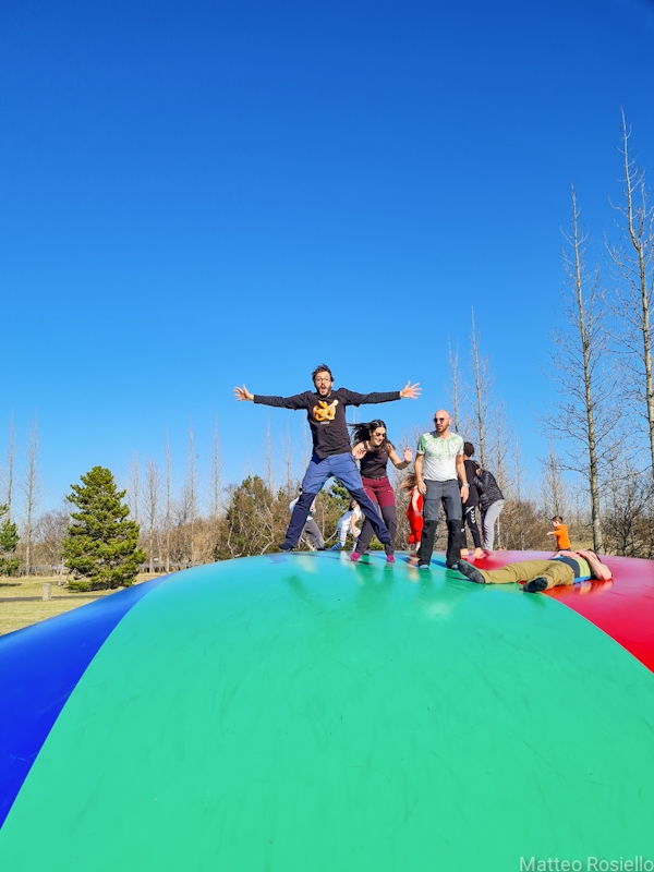 Io che mi diverto da matti in un parco giochi islandese