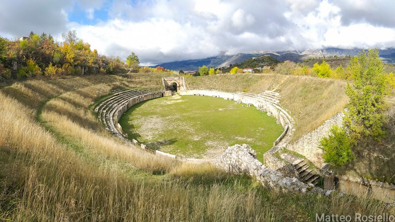 L'anfiteatro di Alba Fucens