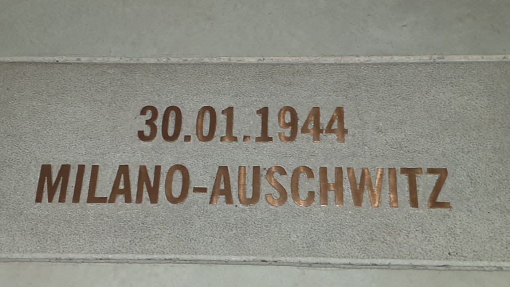 Un viaggio nella memoria Un viaggio nella memoria