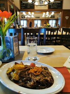 Fetta di carne in salsa