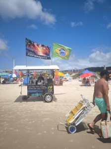 Carretto con cibi e bevande