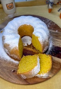 Il ciambellone "Amor Polenta" Il ciambellone "Amor Polenta"